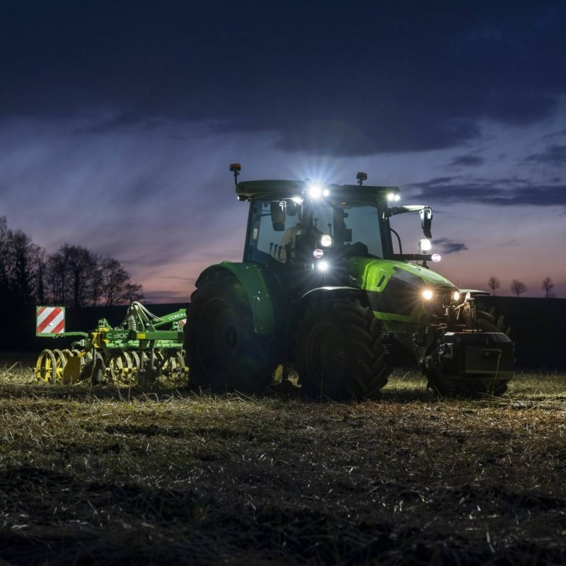 5 Series_5125_Stage V_Field_night_DSC02999